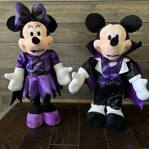 Mickey and Minnie Mouse Vampire Door Greeter’s